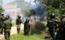 Policía desaloja a los avasalladores del barrio cruceño Virgen de Lujan